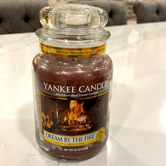 NWT RARE Yankee Candle Dream By The Fire Jar Candle
